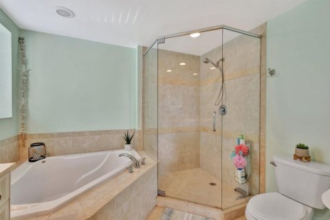 Снять в аренду кондоминиум в Стьюарт, Флорида 4 комнаты, 113.9м2, № 2146727 - фото 17