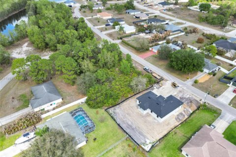 Land in Lehigh Acres, Florida № 2158615 - photo 5