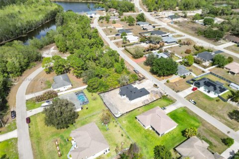 Land in Lehigh Acres, Florida № 2158615 - photo 7