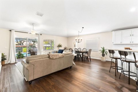 Casa en venta en Edgewater, Florida, 3 dormitorios, 152.36 m2 № 1918396 - foto 13