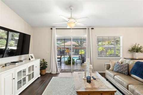 Casa en venta en Edgewater, Florida, 3 dormitorios, 152.36 m2 № 1918396 - foto 15