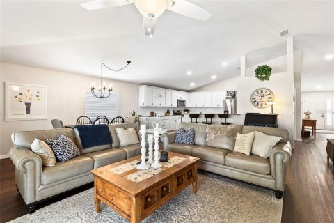 Casa en venta en Edgewater, Florida, 3 dormitorios, 152.36 m2 № 1918396 - foto 11
