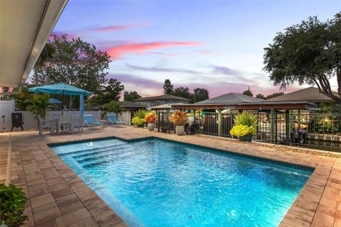 Casa en venta en Edgewater, Florida, 3 dormitorios, 152.36 m2 № 1918396 - foto 2