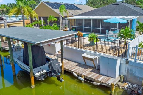 Casa en venta en Edgewater, Florida, 3 dormitorios, 152.36 m2 № 1918396 - foto 1
