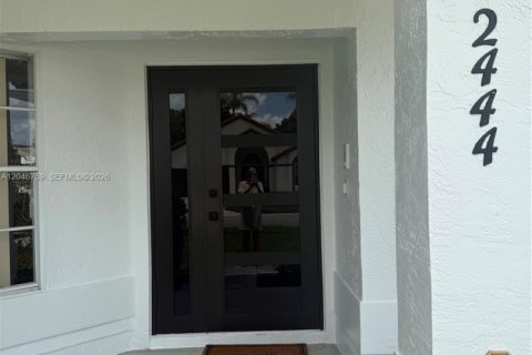 Villa ou maison à vendre à Wellington, Floride: 3 chambres, 191.66 m2 № 2260027 - photo 3