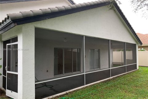 Villa ou maison à vendre à Wellington, Floride: 3 chambres, 191.66 m2 № 2260027 - photo 17