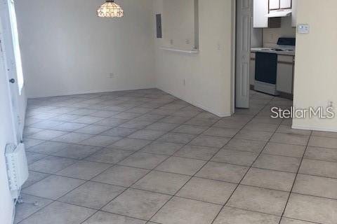 Touwnhouse à louer à Brandon, Floride: 2 chambres, 109.44 m2 № 2148947 - photo 2