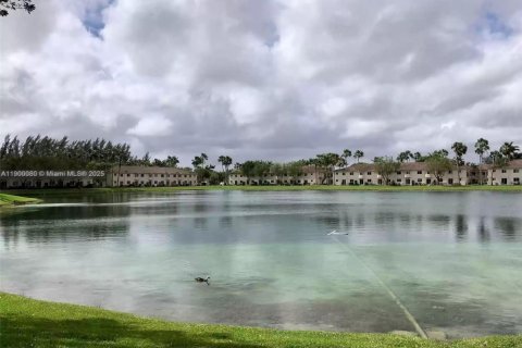 Condo in Homestead, Florida, 2 bedrooms  № 1954552 - photo 18