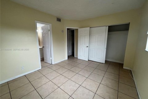 Снять в аренду виллу или дом в Дейви, Флорида 2 спальни, 281.49м2, № 2029335 - фото 5