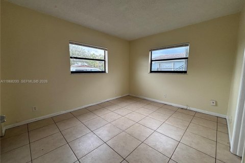 Снять в аренду виллу или дом в Дейви, Флорида 2 спальни, 281.49м2, № 2029335 - фото 6