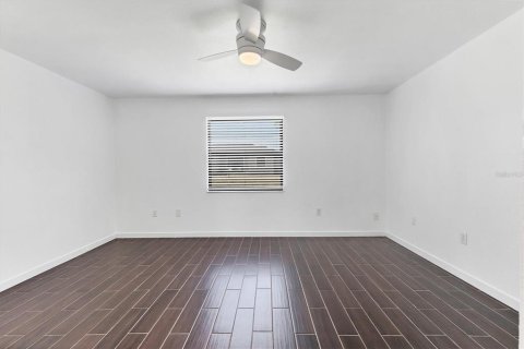 Commercial property in Rotonda, Florida 4 bedrooms, 215.35 sq.m. № 1648921 - photo 15