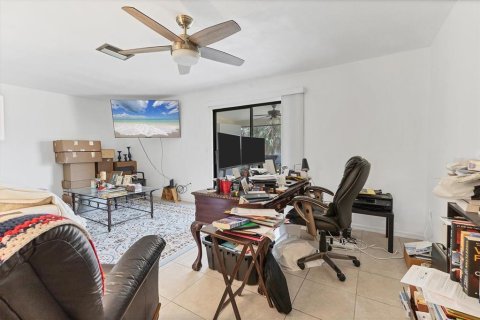 Commercial property in Rotonda, Florida 4 bedrooms, 215.35 sq.m. № 1648921 - photo 28