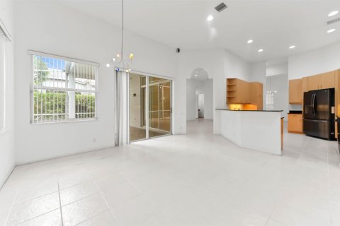 Купить виллу или дом в Лейк-Уорт, Флорида 8 комнат, 240.06м2, № 2407930 - фото 12