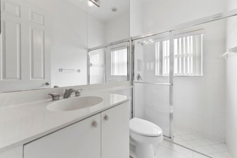Купить виллу или дом в Лейк-Уорт, Флорида 8 комнат, 240.06м2, № 2407930 - фото 20