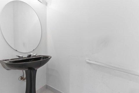Купить виллу или дом в Лейк-Уорт, Флорида 8 комнат, 240.06м2, № 2407930 - фото 16