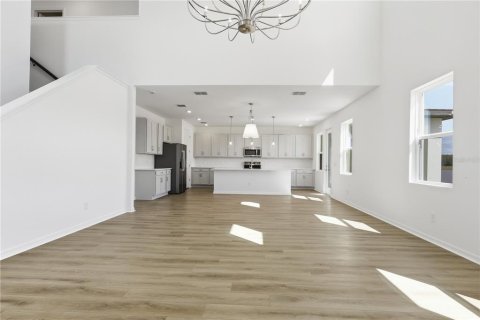 Villa ou maison à louer à Kissimmee, Floride: 3 chambres, 259.29 m2 № 2400075 - photo 8