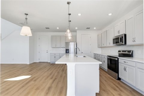Villa ou maison à louer à Kissimmee, Floride: 3 chambres, 259.29 m2 № 2400075 - photo 12