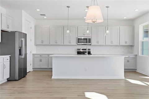 Villa ou maison à louer à Kissimmee, Floride: 3 chambres, 259.29 m2 № 2400075 - photo 10