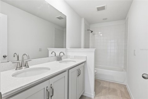Villa ou maison à louer à Kissimmee, Floride: 3 chambres, 259.29 m2 № 2400075 - photo 30