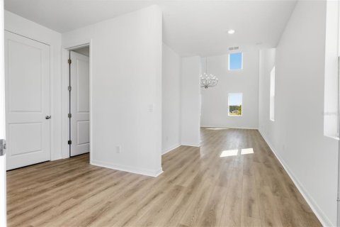 Villa ou maison à louer à Kissimmee, Floride: 3 chambres, 259.29 m2 № 2400075 - photo 15