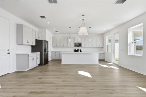 Villa ou maison à louer à Kissimmee, Floride: 3 chambres, 259.29 m2 № 2400075 - photo 9