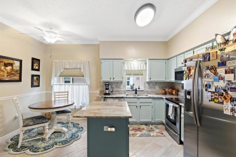 House in Palm Harbor, Florida 3 bedrooms, 145.21 sq.m. № 1511264 - photo 19