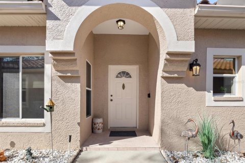 House in Palm Harbor, Florida 3 bedrooms, 145.21 sq.m. № 1511264 - photo 2