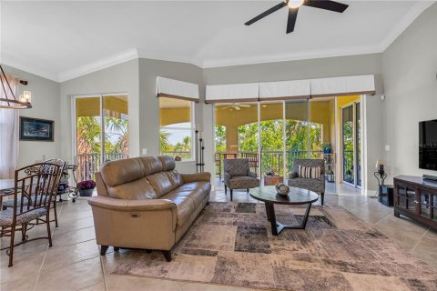 Condominio en venta en Bradenton, Florida, 3 dormitorios, 217.67 m2 № 1719046 - foto 13