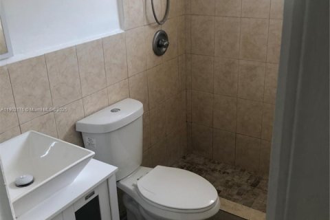 Снять в аренду виллу или дом в Холливуд, Флорида 3 спальни, № 1955573 - фото 3