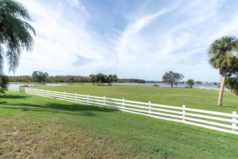 Terreno en venta en Holiday, Florida № 1441144 - foto 9