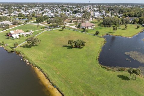 Terreno en venta en Holiday, Florida № 1441144 - foto 5