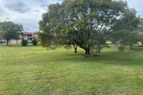 Copropriété à vendre à Sunrise, Floride: 1 chambre, 78.97 m2 № 2090237 - photo 4