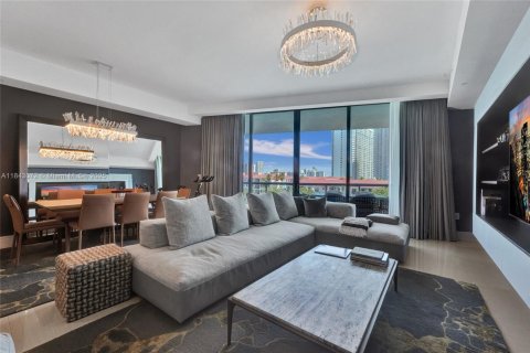 Condominio en venta en Aventura, Florida, 3 dormitorios, 214.33 m2 № 1836126 - foto 3
