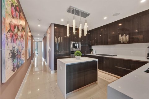 Condominio en venta en Aventura, Florida, 3 dormitorios, 214.33 m2 № 1836126 - foto 6