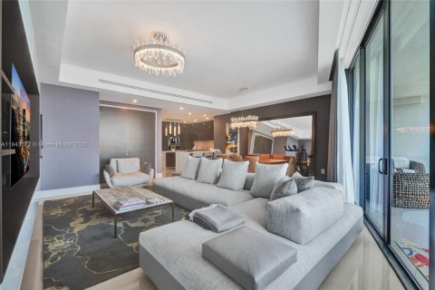 Condominio en venta en Aventura, Florida, 3 dormitorios, 214.33 m2 № 1836126 - foto 4