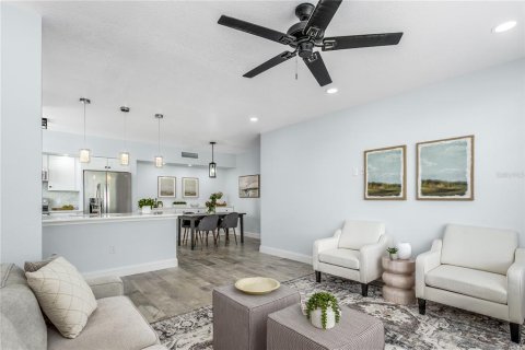 Condominio en venta en Tampa, Florida, 2 dormitorios, 105.91 m2 № 1786838 - foto 2