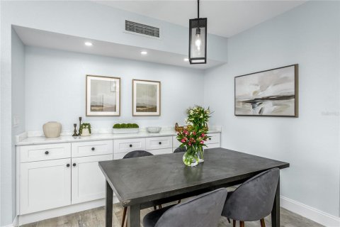 Condominio en venta en Tampa, Florida, 2 dormitorios, 105.91 m2 № 1786838 - foto 8