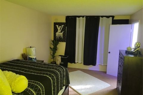 Condominio en venta en Saint Petersburg, Florida, 1 dormitorio, 86.4 m2 № 1537025 - foto 10