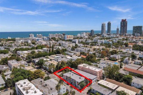 Commercial property in Miami Beach, Florida 730.96 sq.m. № 1958160 - photo 4