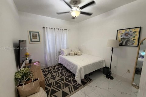 Casa en venta en Homestead, Florida, 4 dormitorios, 154.87 m2 № 2035944 - foto 3