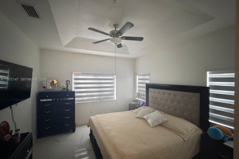 Casa en venta en Homestead, Florida, 4 dormitorios, 154.87 m2 № 2035944 - foto 9