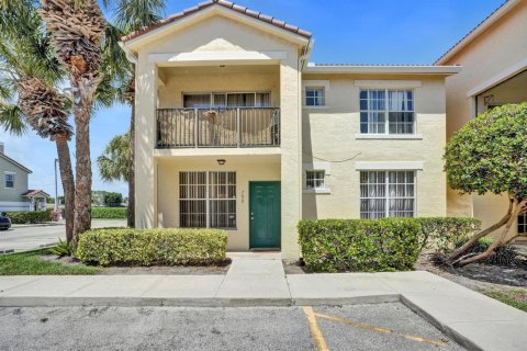 Condominio en Boynton Beach, Florida, 2 dormitorios  № 2146115