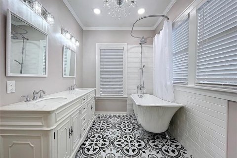Casa en venta en Tampa, Florida, 2 dormitorios, 111.11 m2 № 1778285 - foto 30