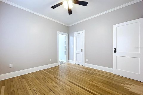 Casa en venta en Tampa, Florida, 2 dormitorios, 111.11 m2 № 1778285 - foto 23