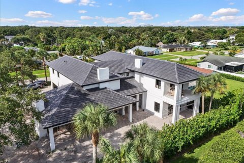 House in Palm Beach Gardens, Florida 5 bedrooms, 572.56 sq.m. № 2183047 - photo 13