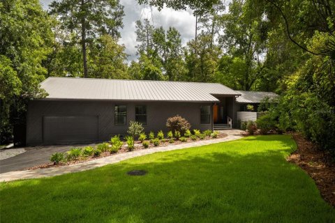 Villa ou maison à Gainesville, Floride 3 chambres, 276.48 m2 № 2152259