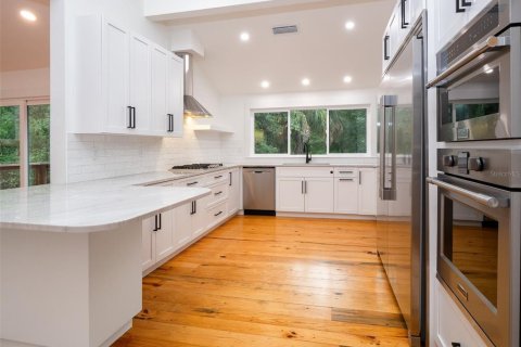 Villa ou maison à vendre à Gainesville, Floride: 3 chambres, 276.48 m2 № 2152259 - photo 18