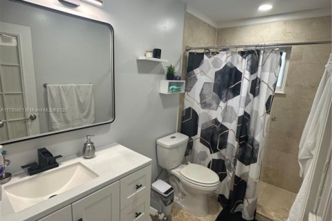 House in Miramar, Florida 2 bedrooms, 79.34 sq.m. № 1711138 - photo 10