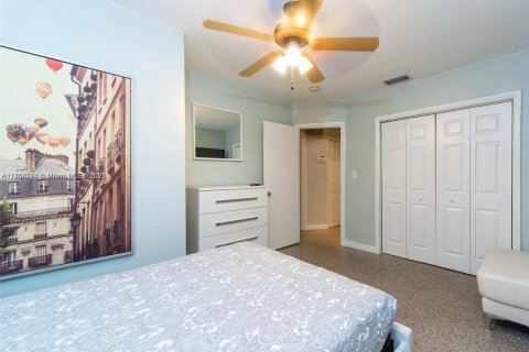 House in Hollywood, Florida 2 bedrooms, 119.57 sq.m. № 1460852 - photo 13