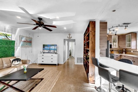 Villa ou maison à vendre à Hollywood, Floride: 2 chambres, 119.57 m2 № 1460852 - photo 10